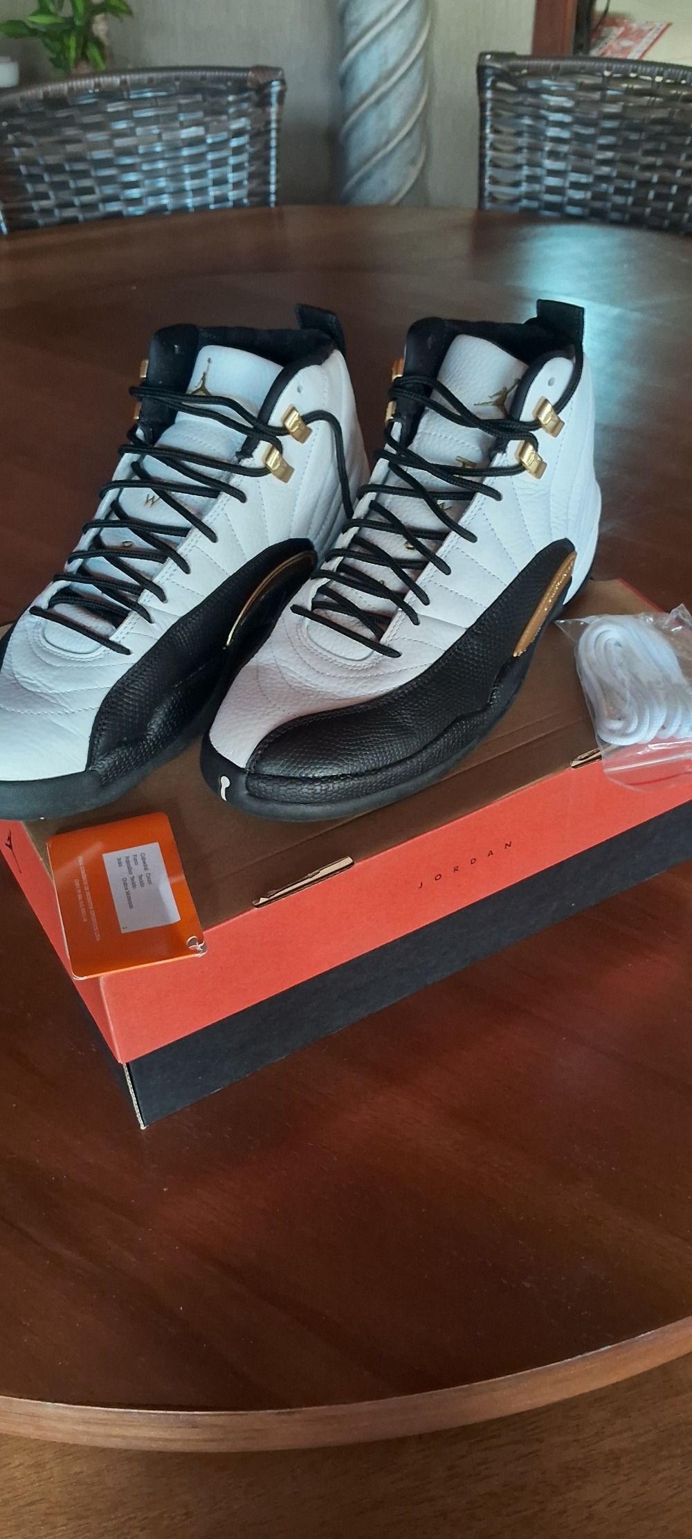 Air Jordan 12 Royalty Taxi