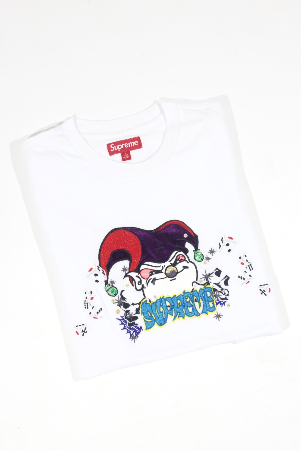 AOI x Supreme Camiseta Jester White FW25-W19 — G, Novo
