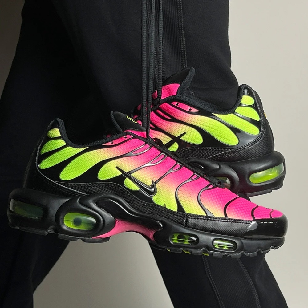 Nike Air Max Plus Hyper Pink Volt — 37 / 38 / 39 / 40 / 41 / 42, Novo