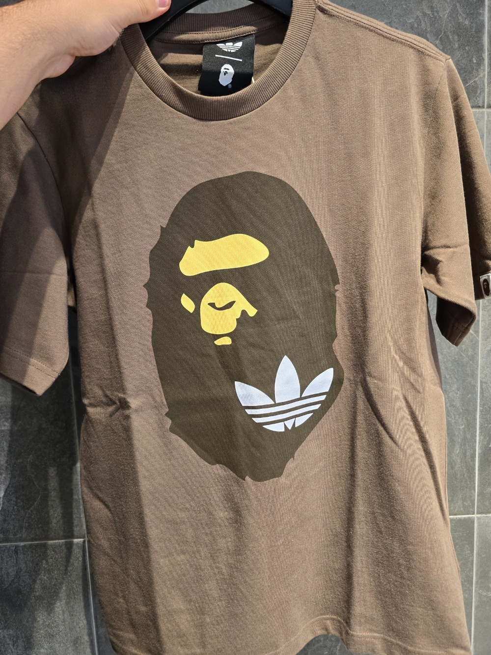 BAPE x adidas Camiseta Jersey Earth Strata — P, Novo
