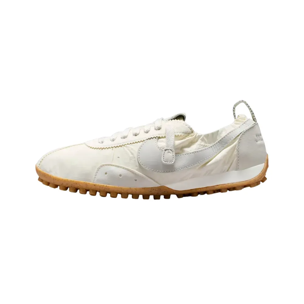 Jacquemus x Nike Moon Shoe Soft Pearl and Sail Feminino - Droper