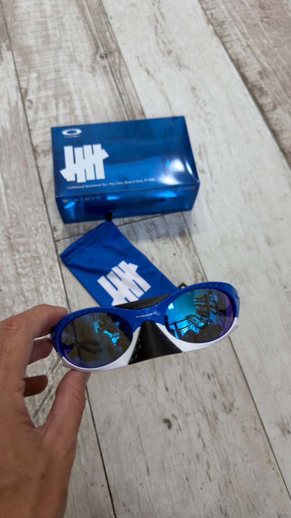Undefeated x Oakley Óculos Plantaris Primary Blue