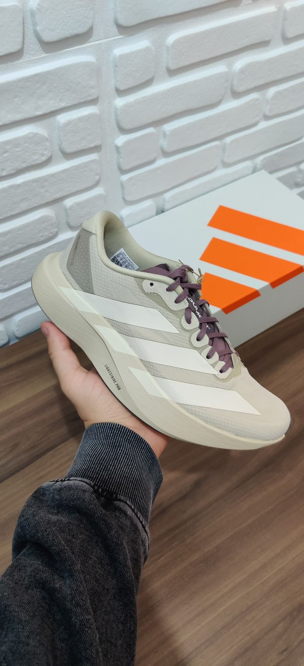 adidas Adizero EVO SL Putty Grey Alumina Shadow Fig — 36, Novo