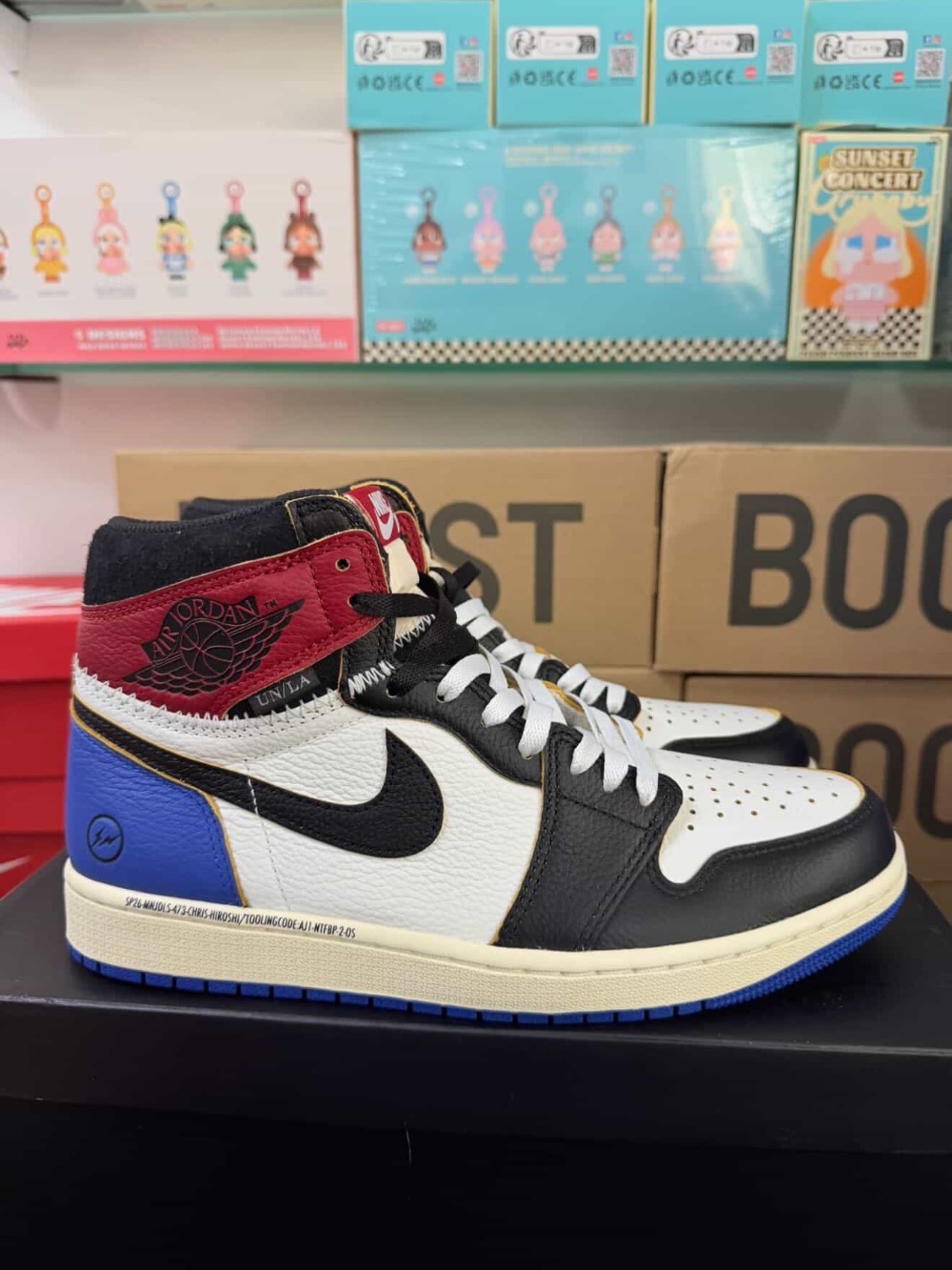 Union LA x Fragment x Air Jordan 1 Retro High OG SP Varsity Red Sport Royal — 42, Novo