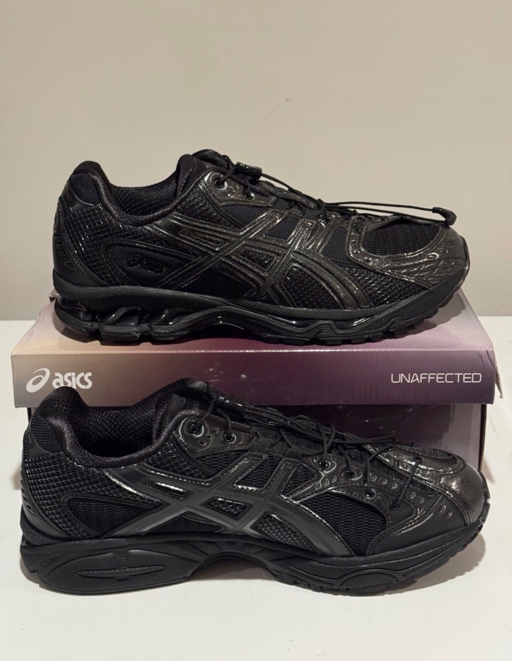 Unaffected x Asics Gel-Nimbus 10.1 Black — 40, Novo