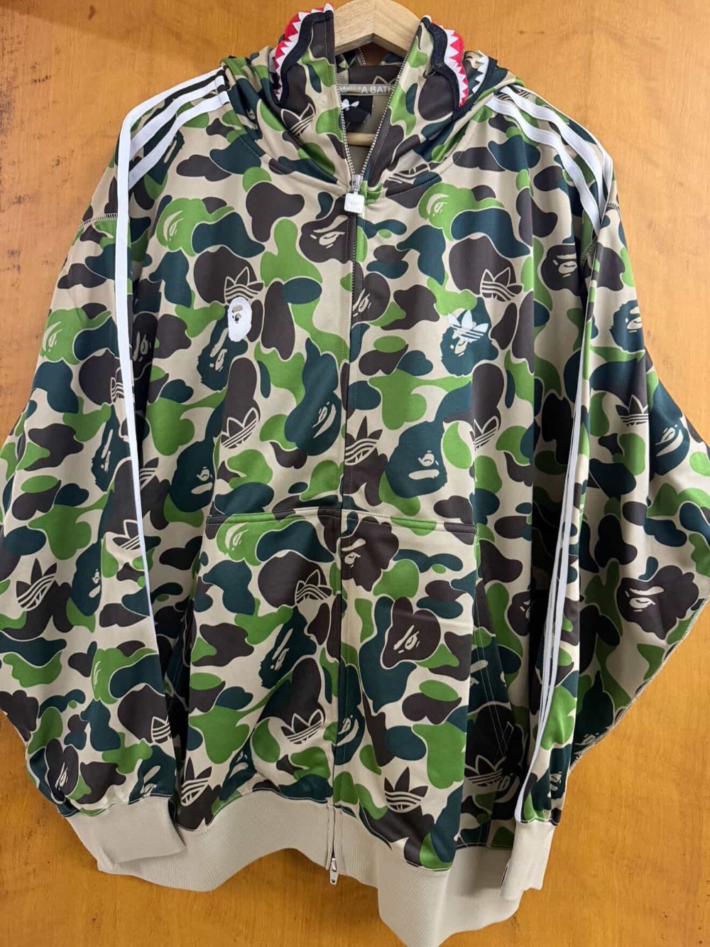 BAPE x adidas Jaqueta Shark Track Hoodie Crew Green — M, Novo