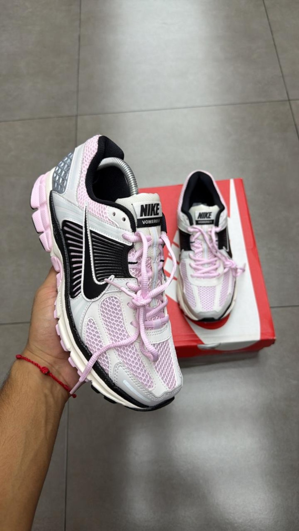 Nike Zoom Vomero 5 Pink Foam Phantom Metallic Platinum Black