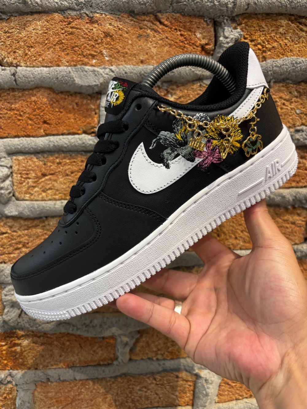 Nike Air Force 1 Low All Flowers Black Metallic Gold White — 34 / 35 / 36 / 37 / 38 / 39, Novo