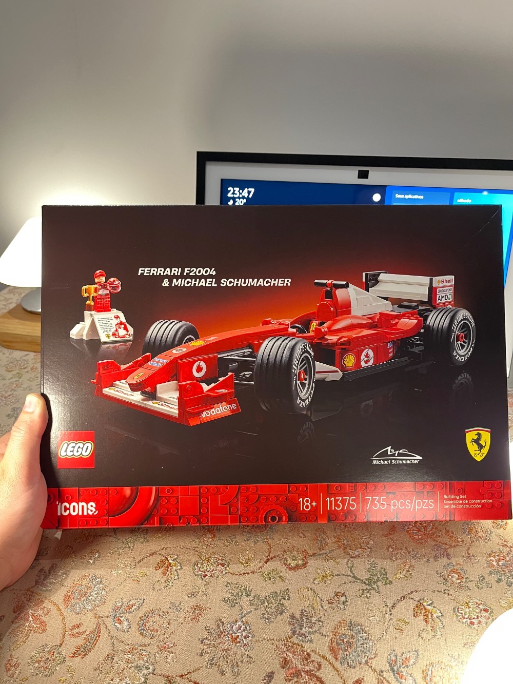LEGO Icons Ferrari F2004 e Michael Schumacher; Modelo de Carro 11375