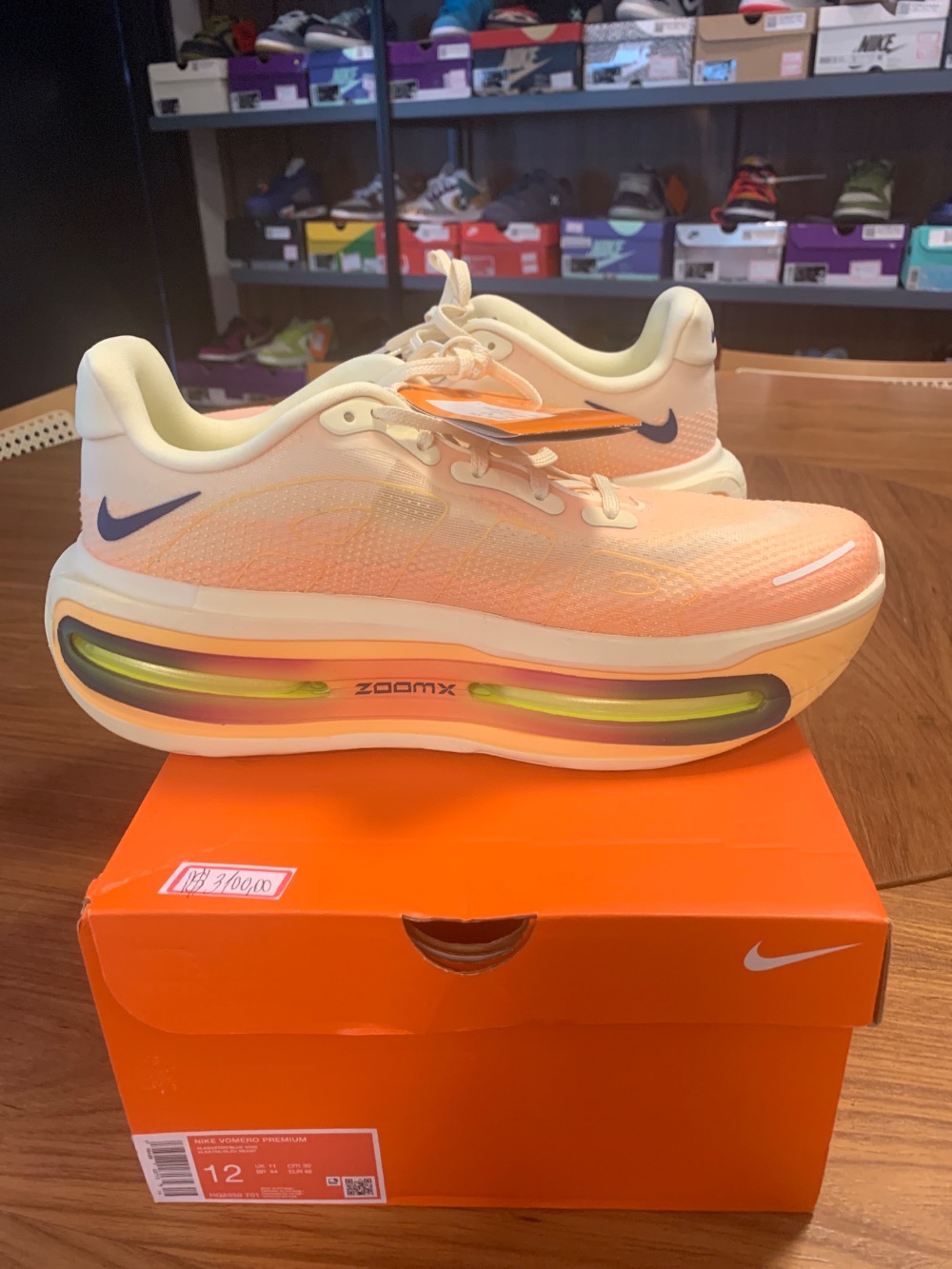 Nike Vomero Premium Alabaster — 44, Novo