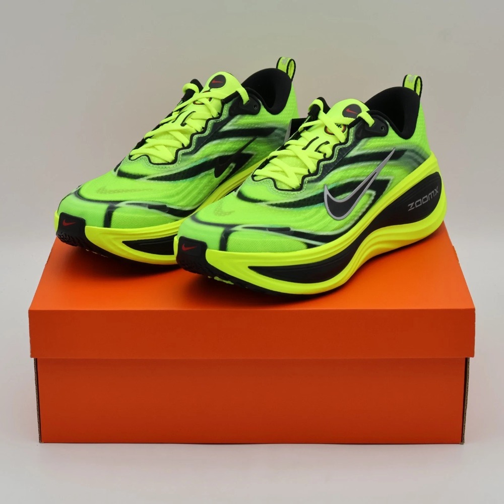 Nike Vomero Plus Multi-Color Volt White Black — 47, Novo