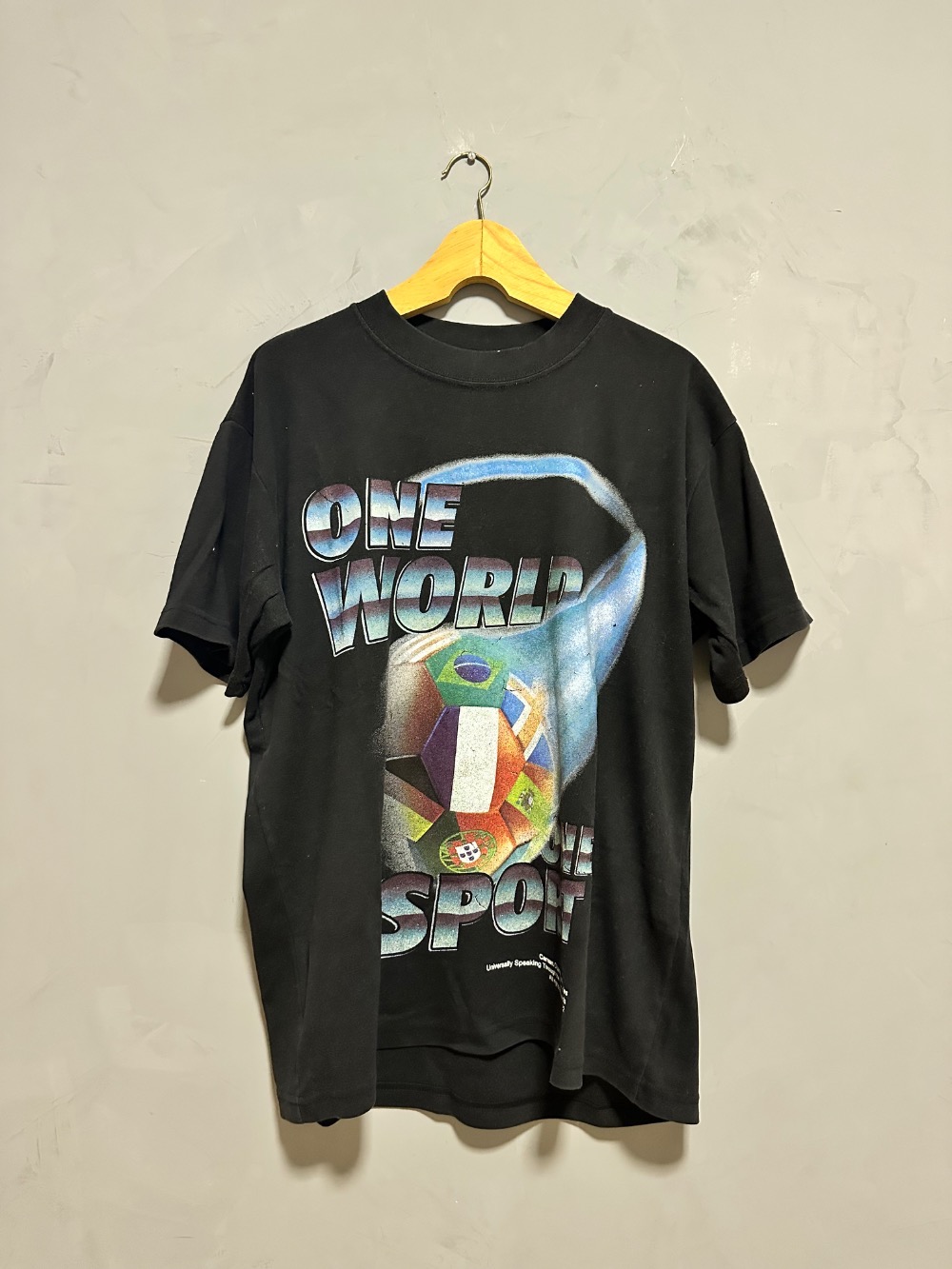 Camiseta Carnan One World Preto
