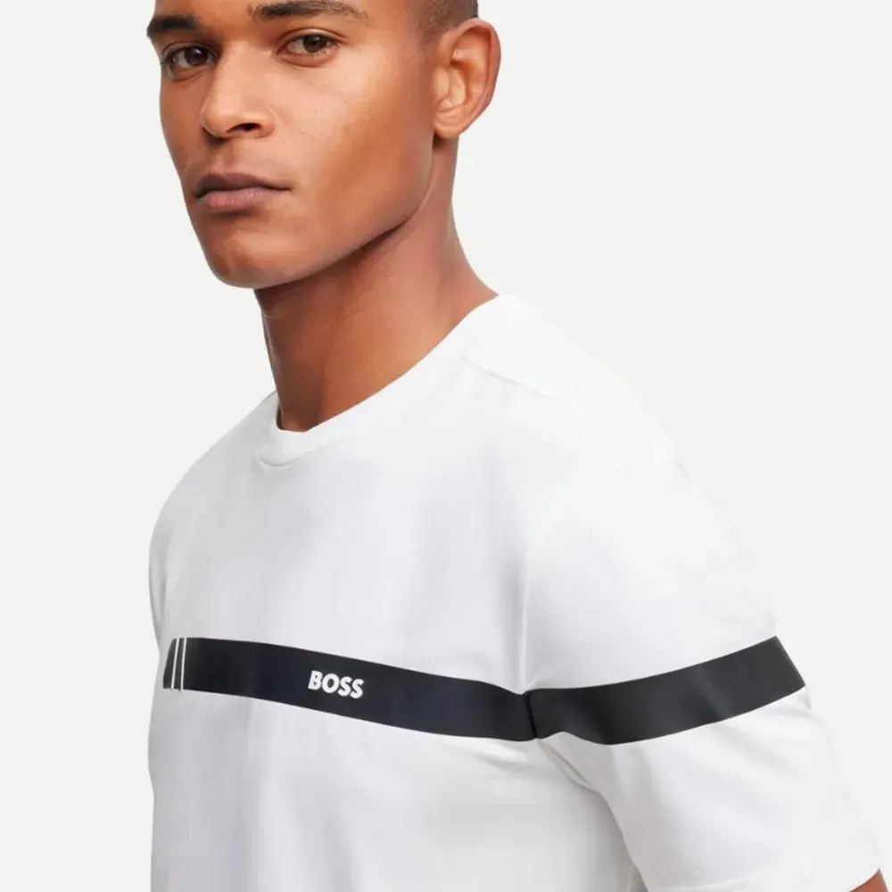 Camiseta Hugo Boss Tee 2 White foto 3