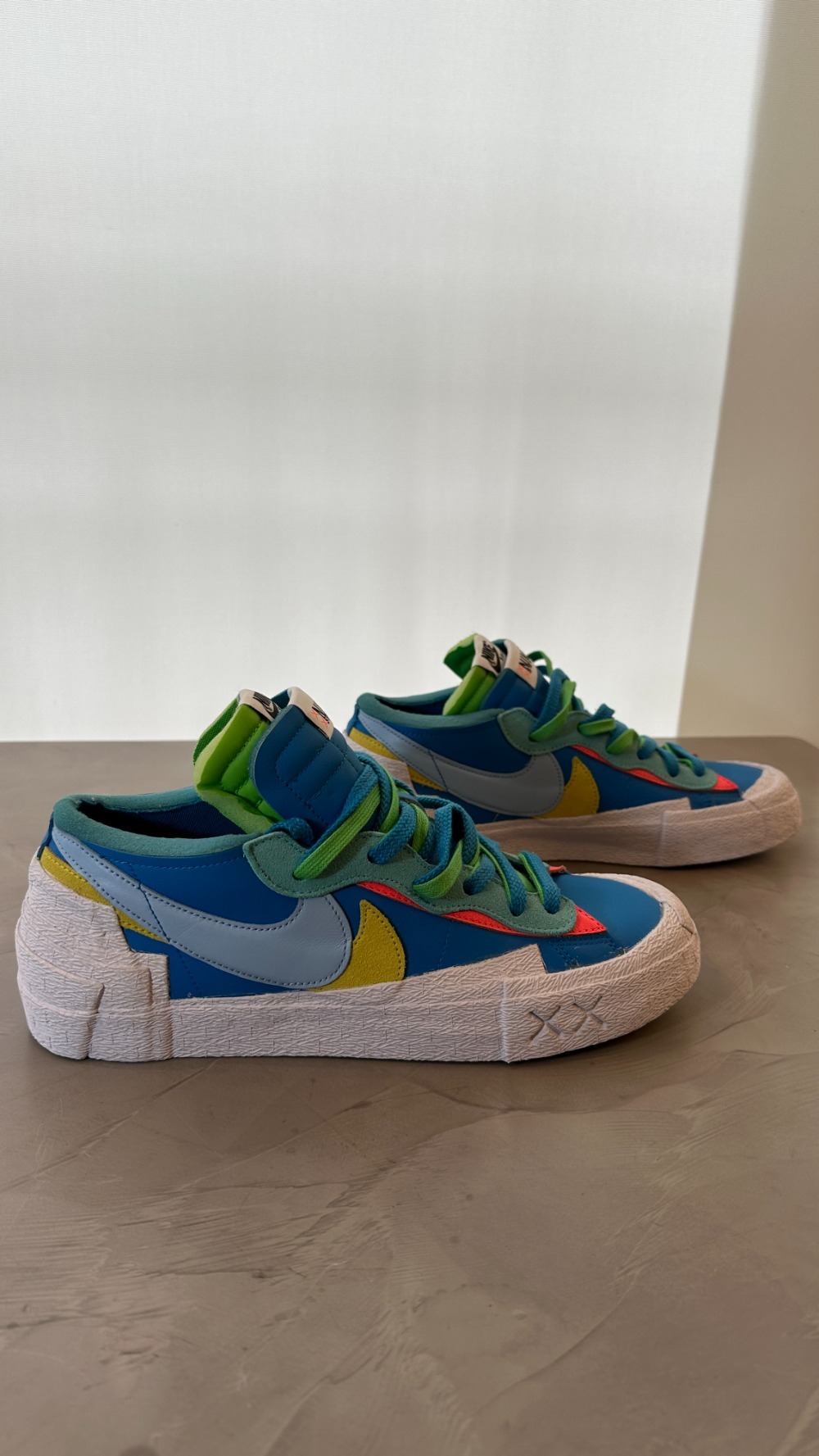 sacai x KAWS Nike Blazer Low Neptune Blue — 42.5, Novo