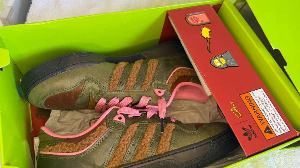 Adidas Rivalry Low x The Simpsons — 40, Usado