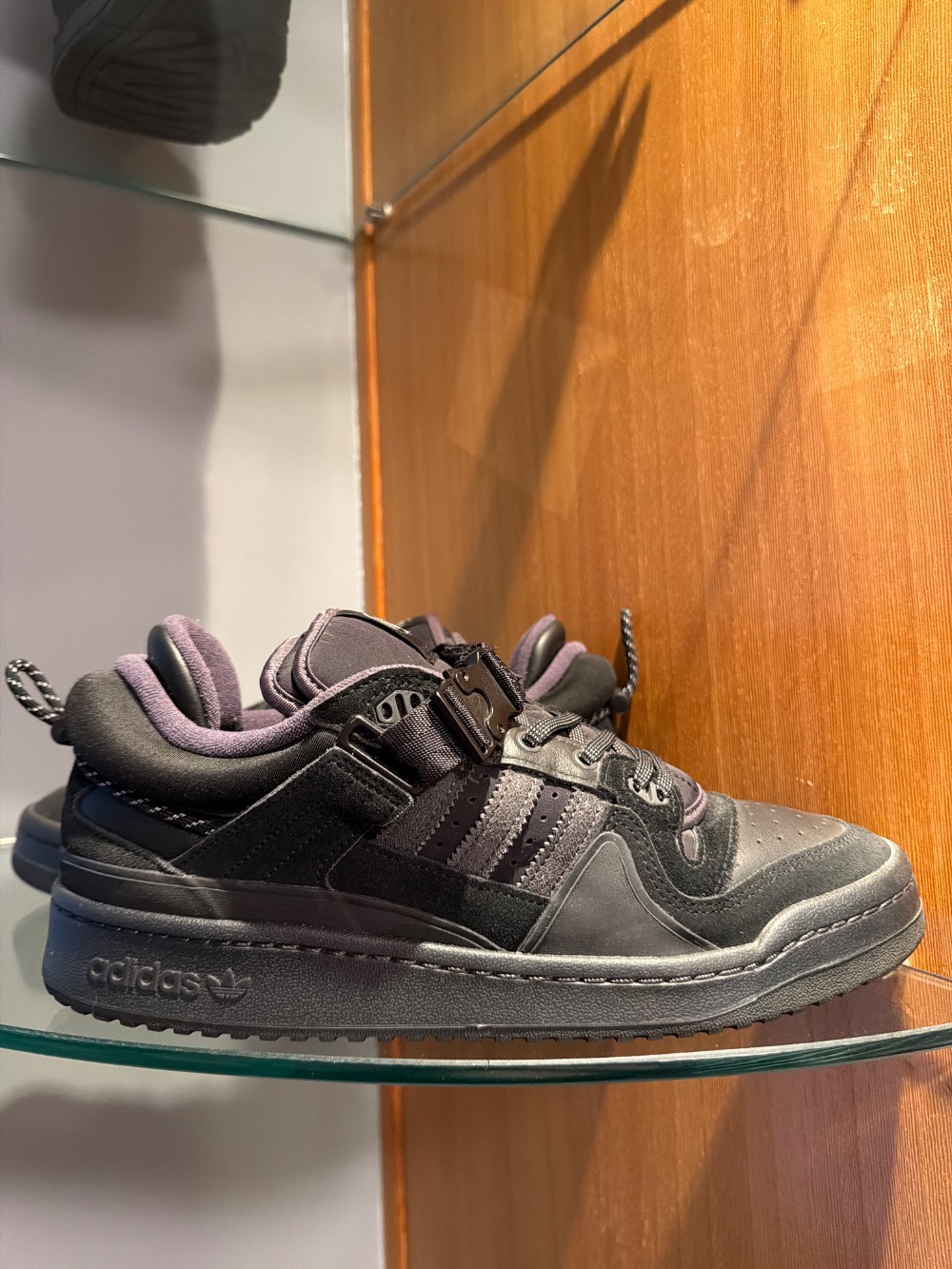 Bad Bunny x Adidas Forum Buckle Low Back To School — 42, Usado