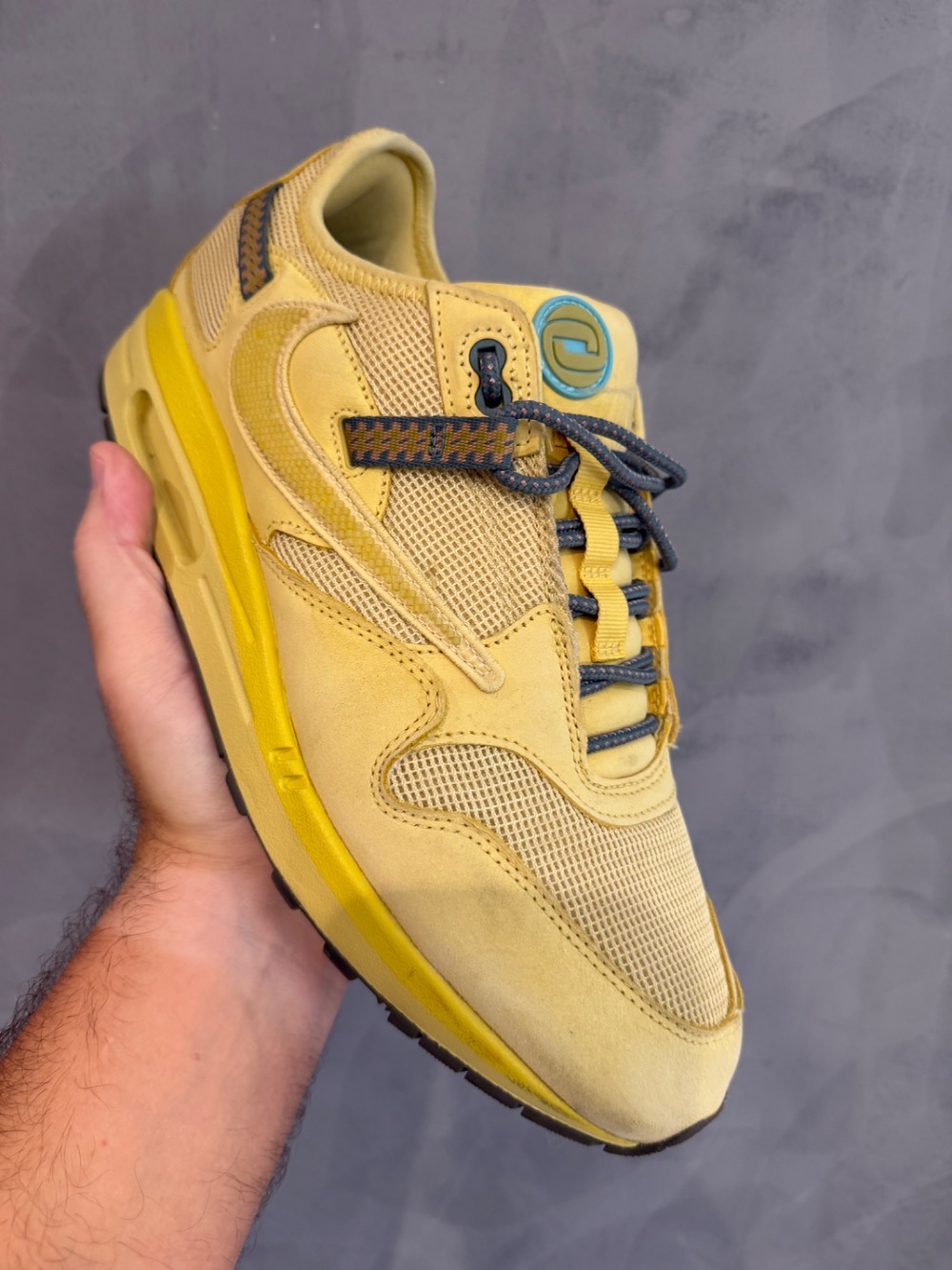 Travis Scott x Nike Air Max 1 Cactus Gold — 46, Usado