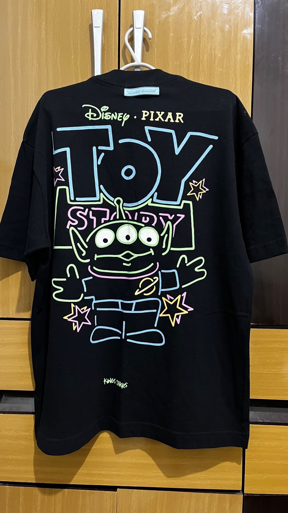 Camiseta oversized Kings Collab Pixar Toy Story Pizza Planet