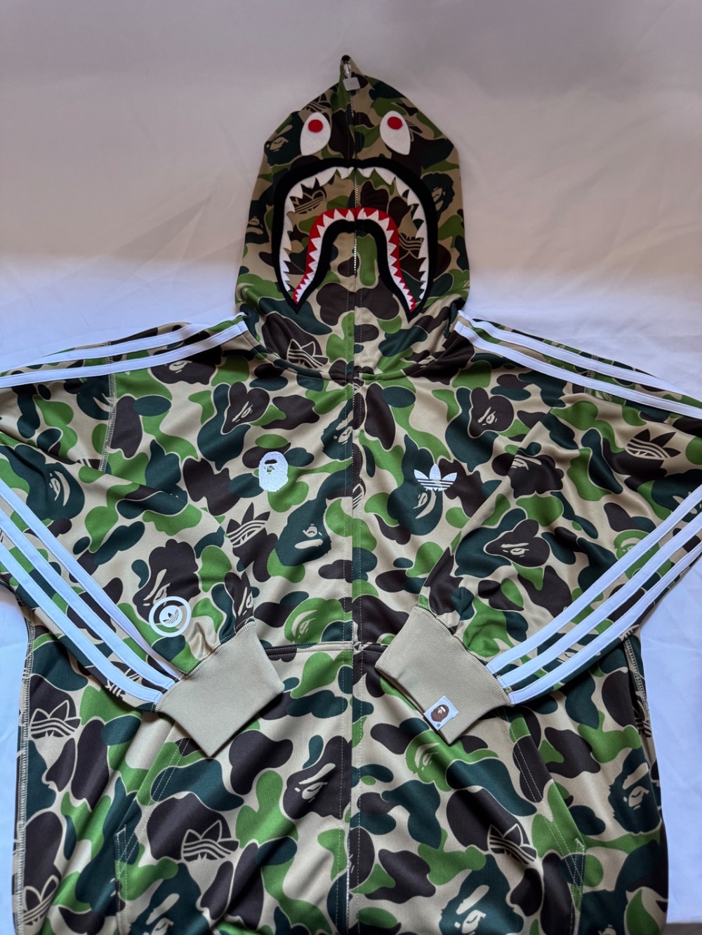 BAPE x adidas Jaqueta Shark Track Hoodie Crew Green — M, Novo