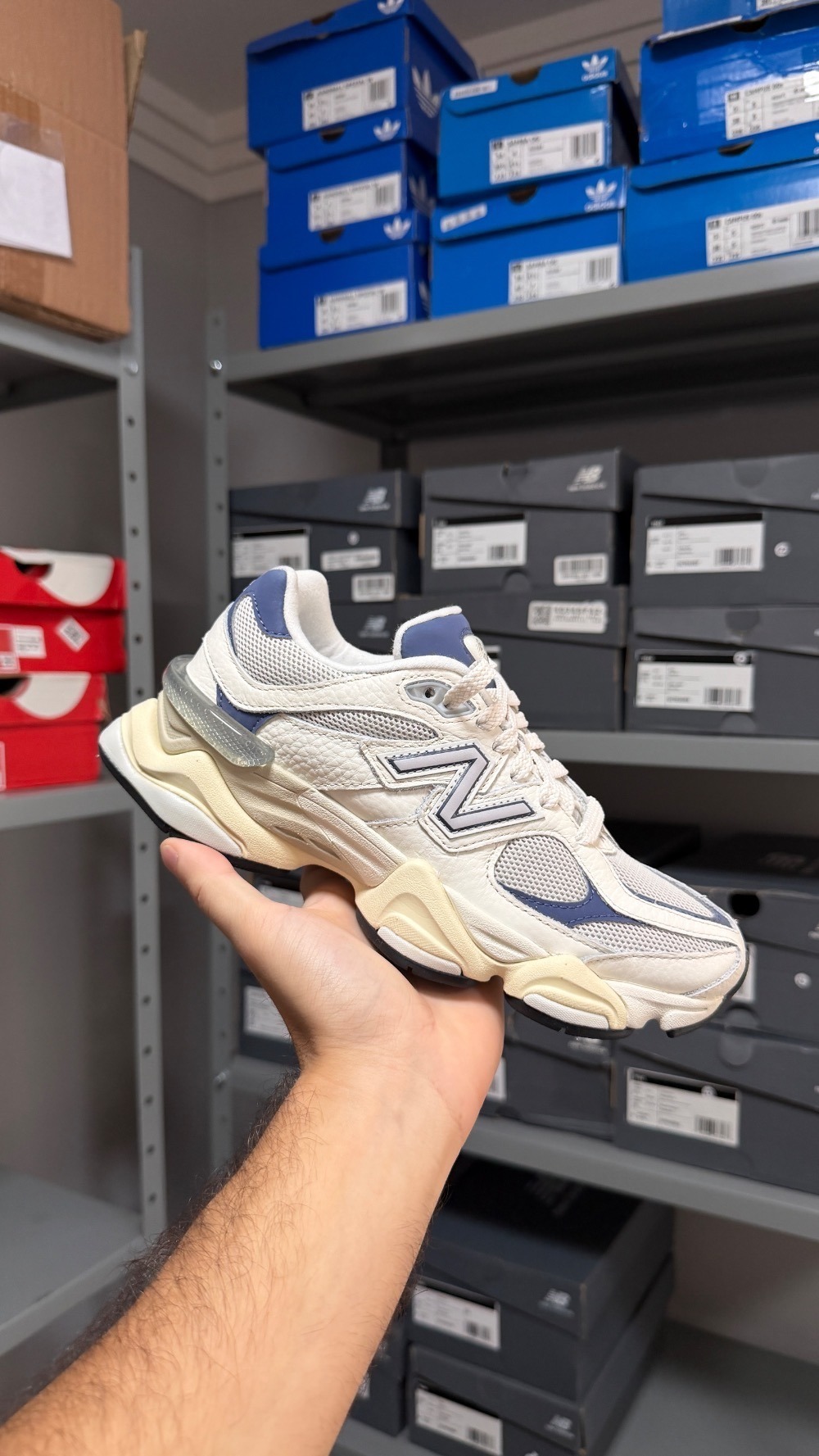 New Balance 9060 Sea Salt — 40, Novo
