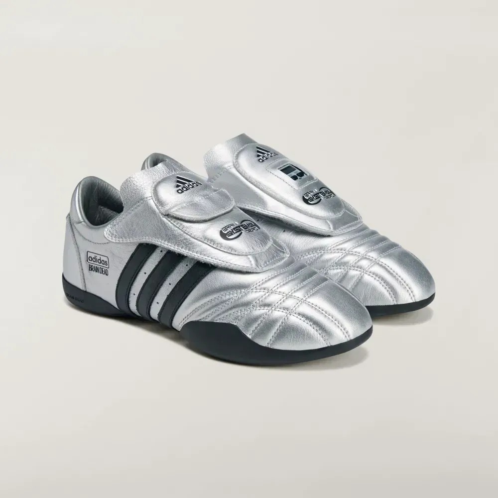 Brain Dead x adidas Techwondo Silver Metallic Core Black Cloud White — 37 / 38 / 39 / 39.5 / 40 / 40.5 / 41 / 42 / 42.5 / 43 / 43.5 / 44, Novo