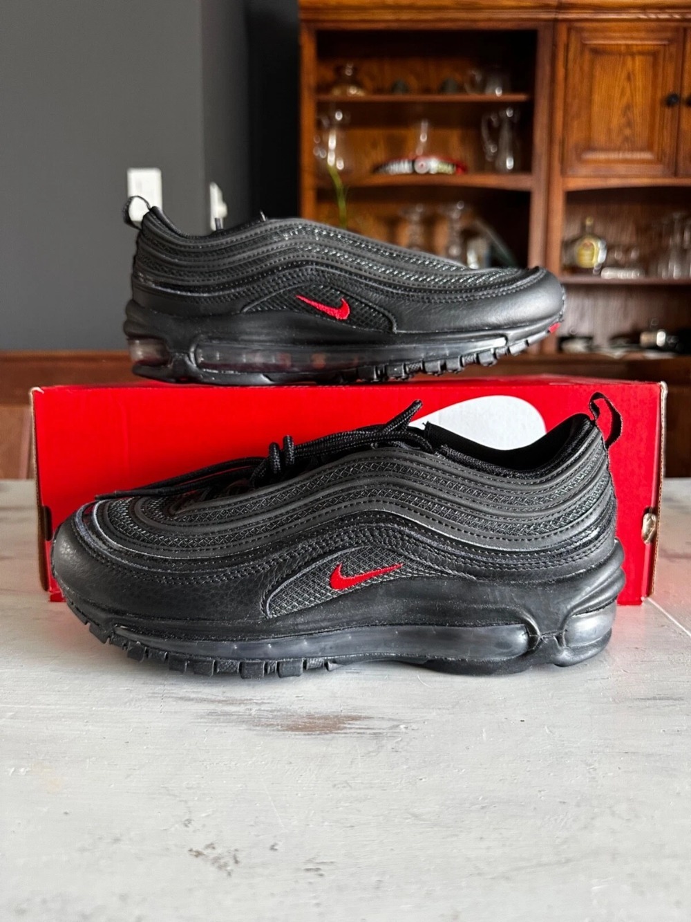 Nike Air Max 97 Black and University Red — 36, Novo