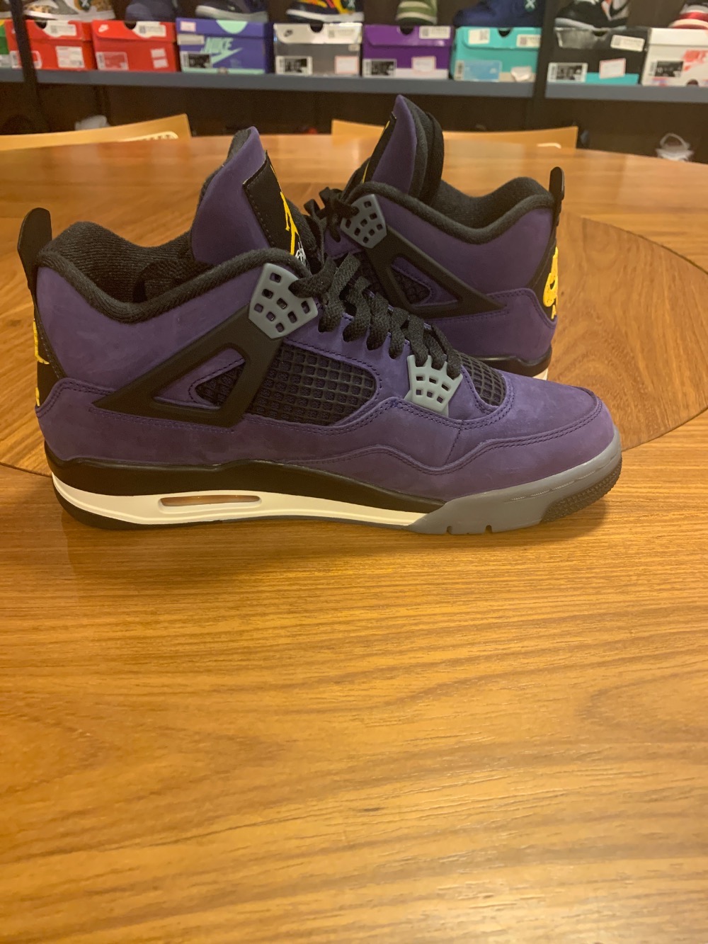 Air Jordan 4 Imperial Purple — 42, Novo