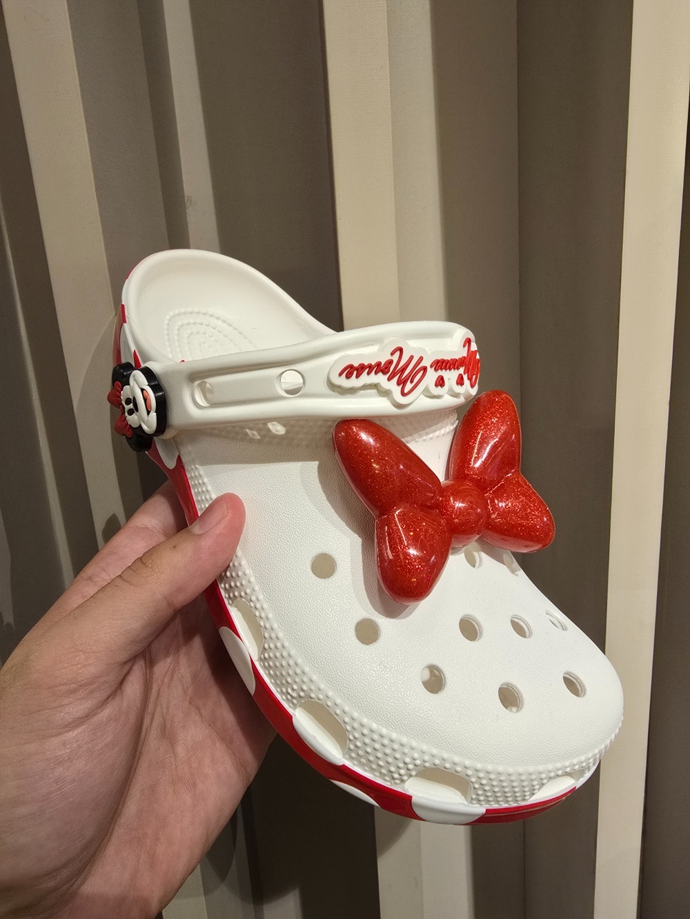 Disney x Crocs Classic Clog Minnie Mouse — 38 / 39, Novo