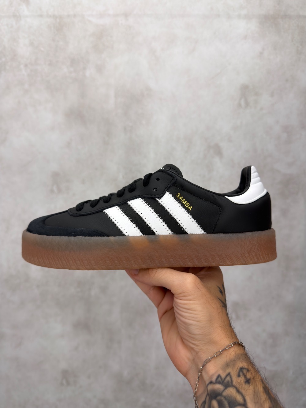 adidas Sambae Core Black Gold Metallic