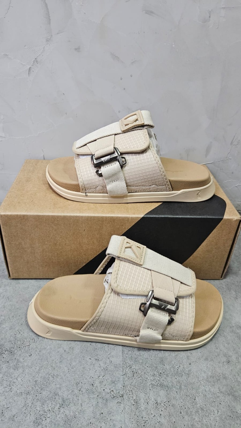 Chinelo Rider R Lock Beige