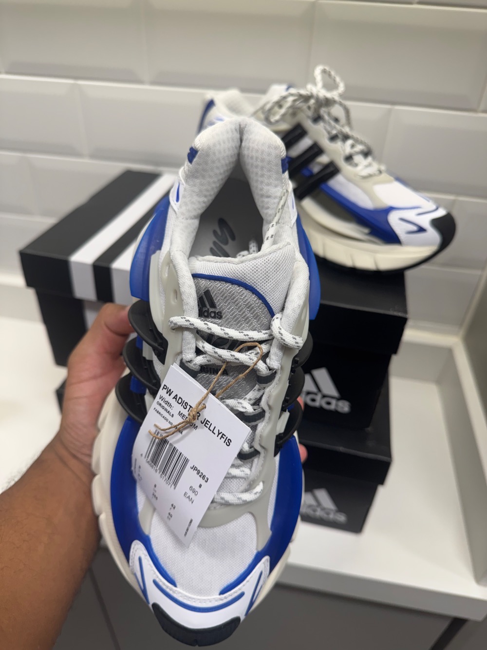Pharrell Williams x adidas Adistar Jellyfish Focus Olive Core Black Royal — 40, Novo