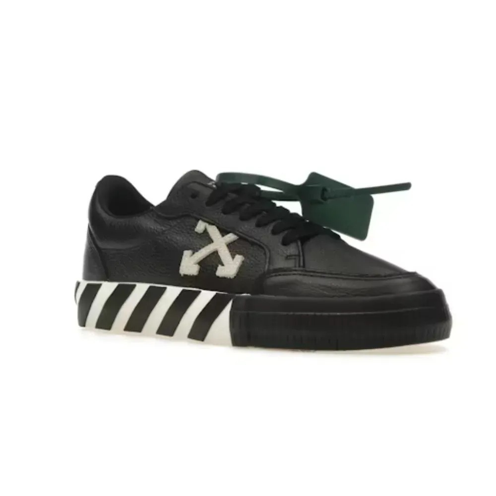 Off-White Low Vulcanized Leather Black White — 42, Novo