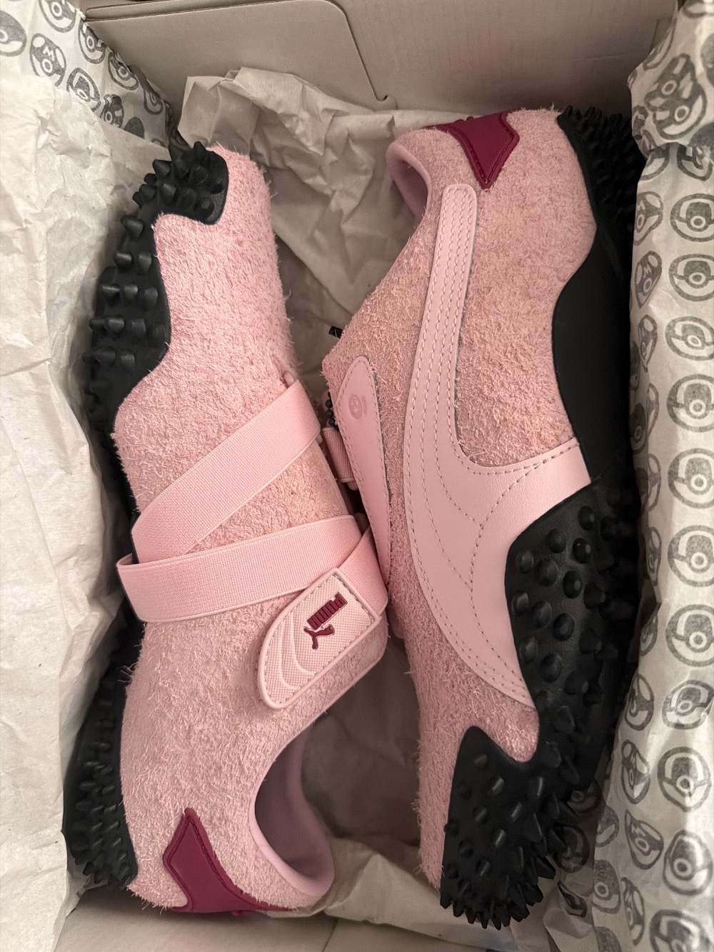 Pokémon x Puma Mostro Espeon Pearl Pink Strong Gray