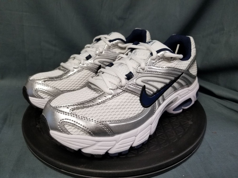 Nike Air Max Moto 2K White Metallic Silver Black Midnight Navy — 34 / 35 / 35.5 / 36 / 37 / 38, Novo