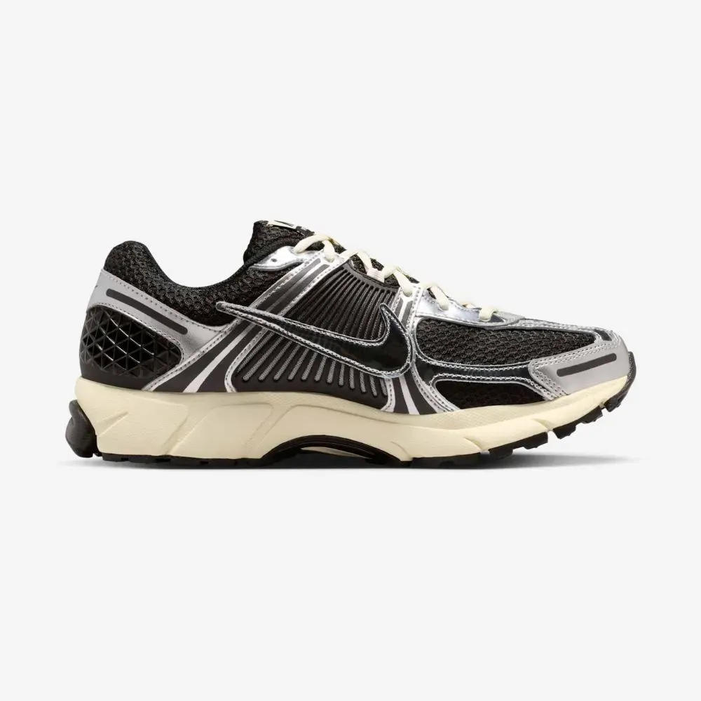 Nike Zoom Vomero 5 Black Metallic Silver foto 3