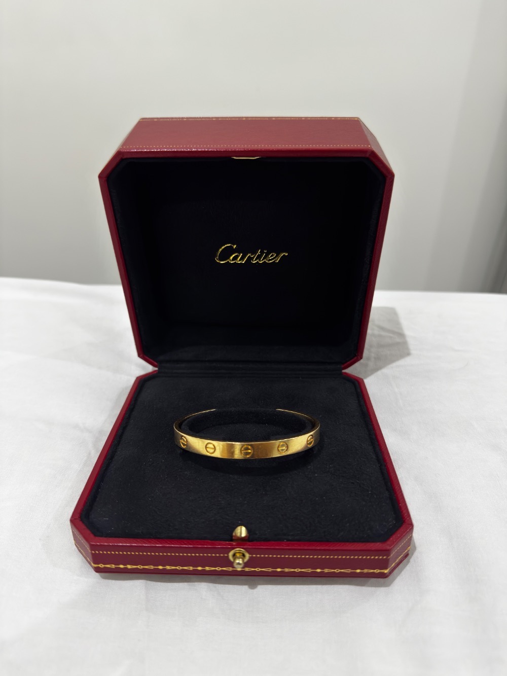 Bracelete Cartier Love Cuff Ouro Amarelo