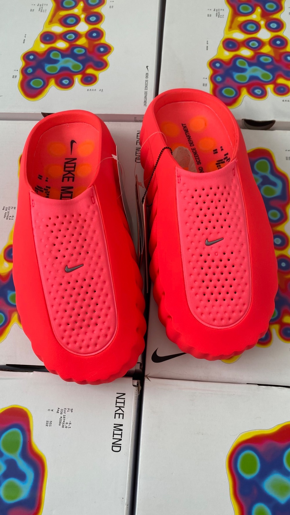Nike Mind 001 Slide Solar Red