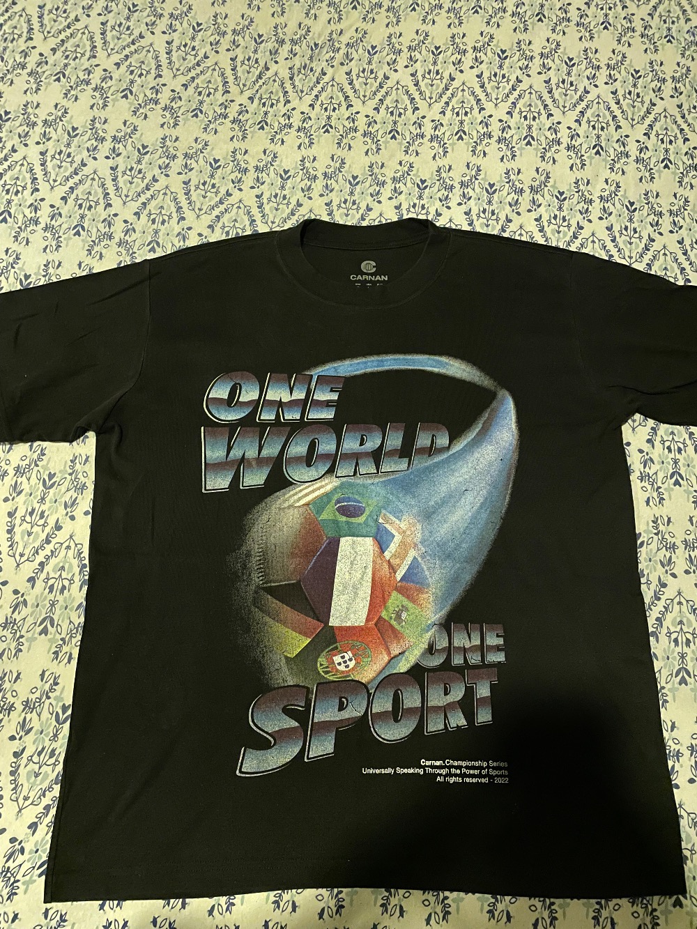 Camiseta Carnan One World Preto
