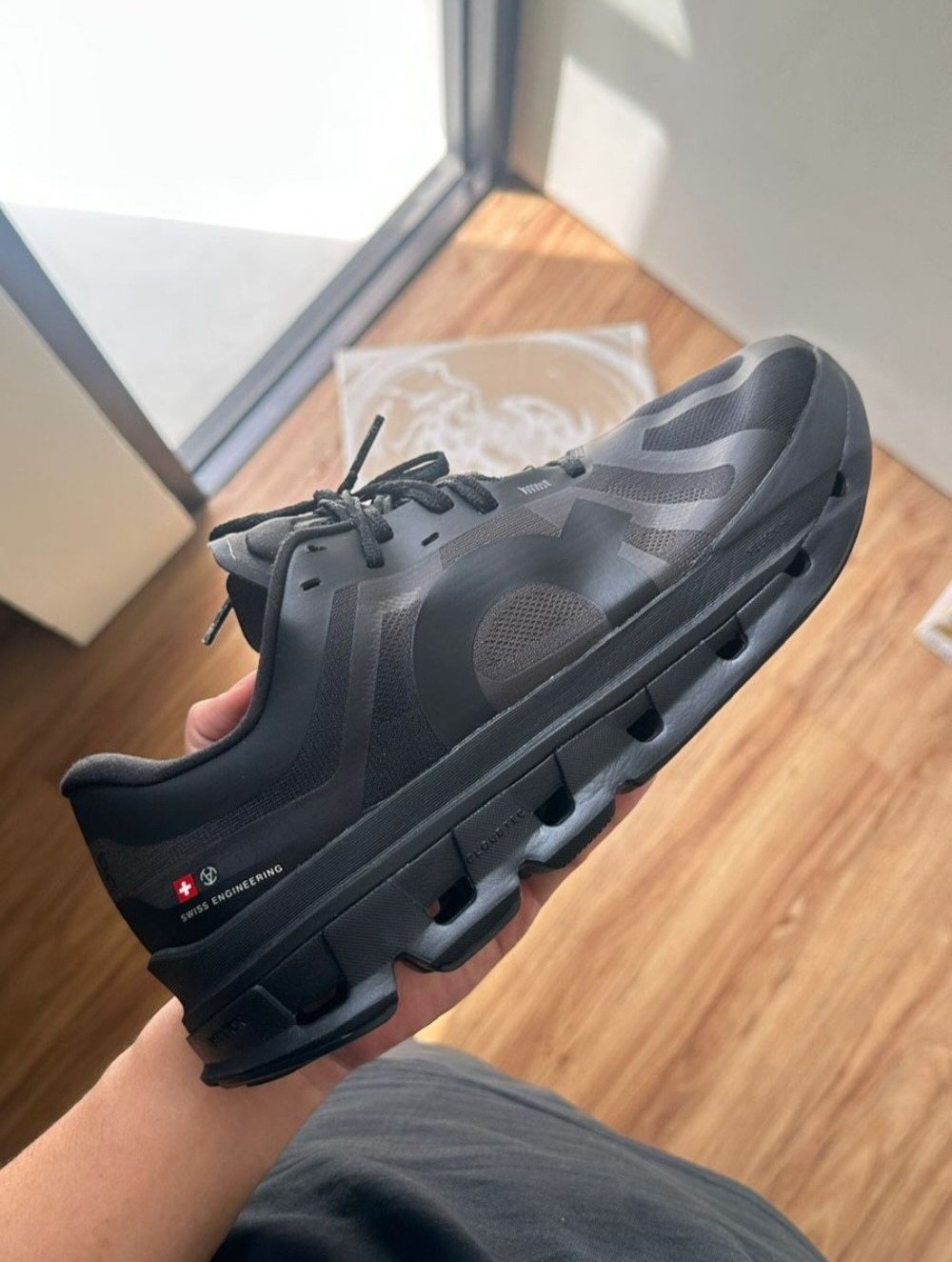 Slam Jam x On Running Cloudflow 5 Gull Black