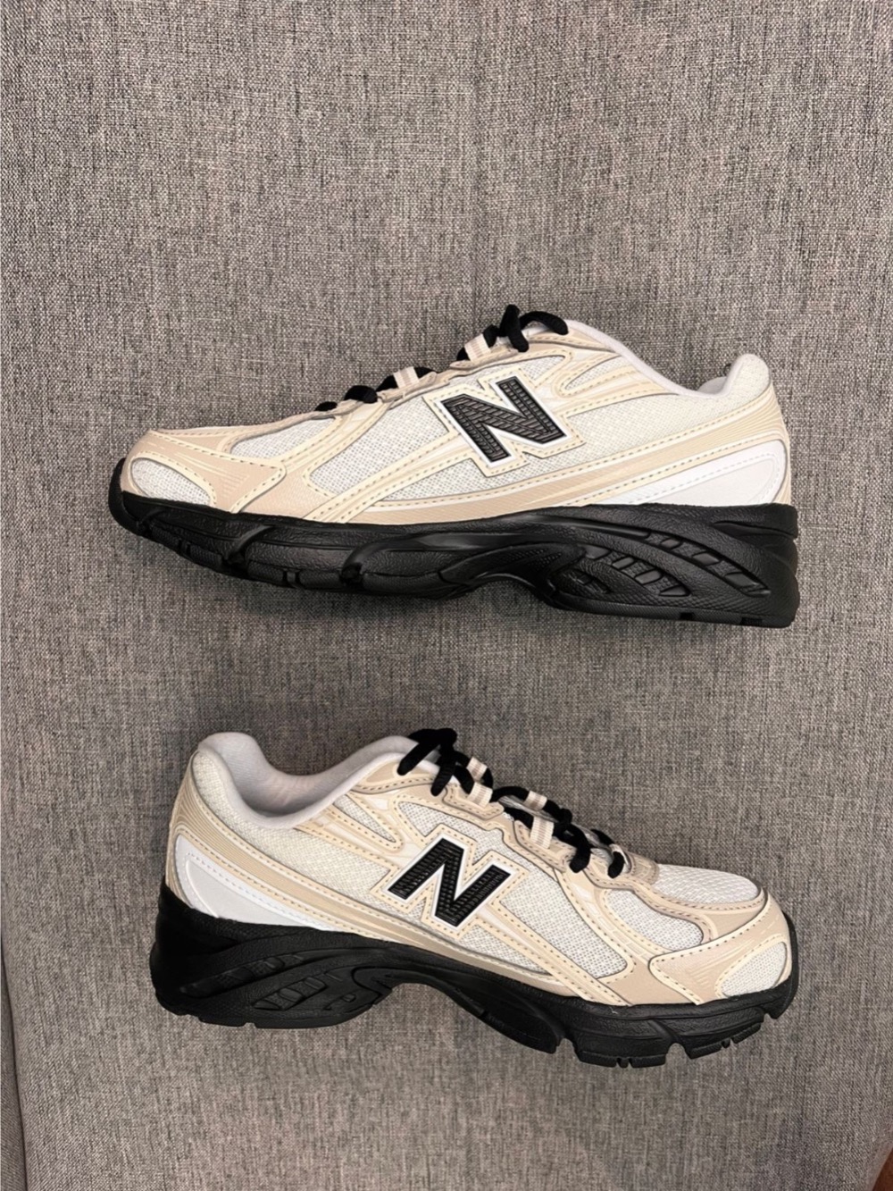 New Balance 740 Beige White