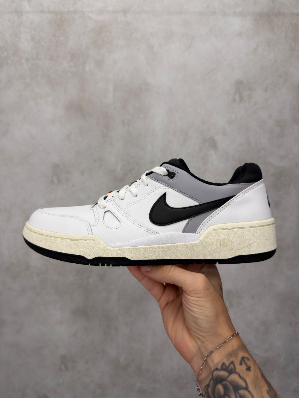Nike Full Force Low White Black