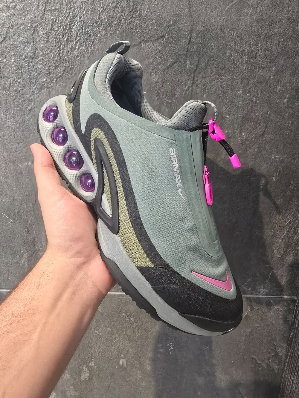 Nike Air Max Dn Roam Clay Green — 41, Novo
