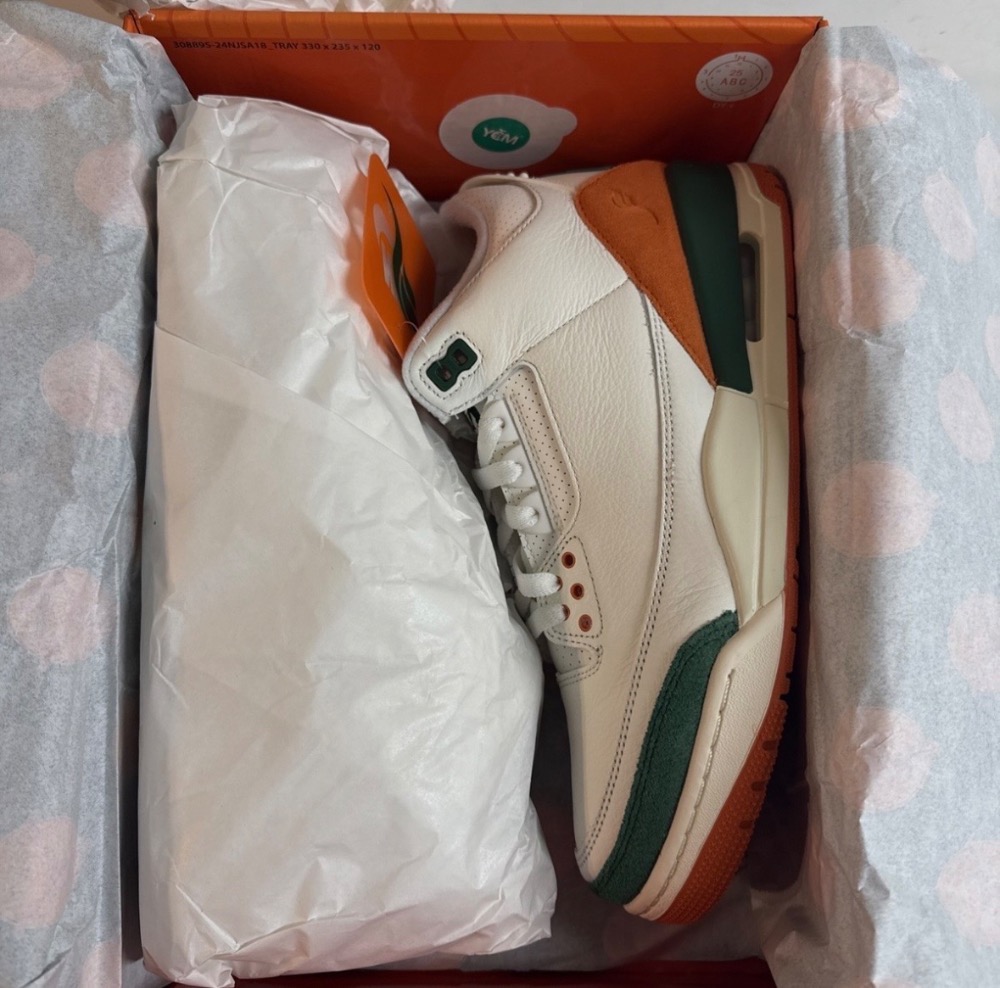 SoleFly x Air Jordan 3 Miami — 43, Novo