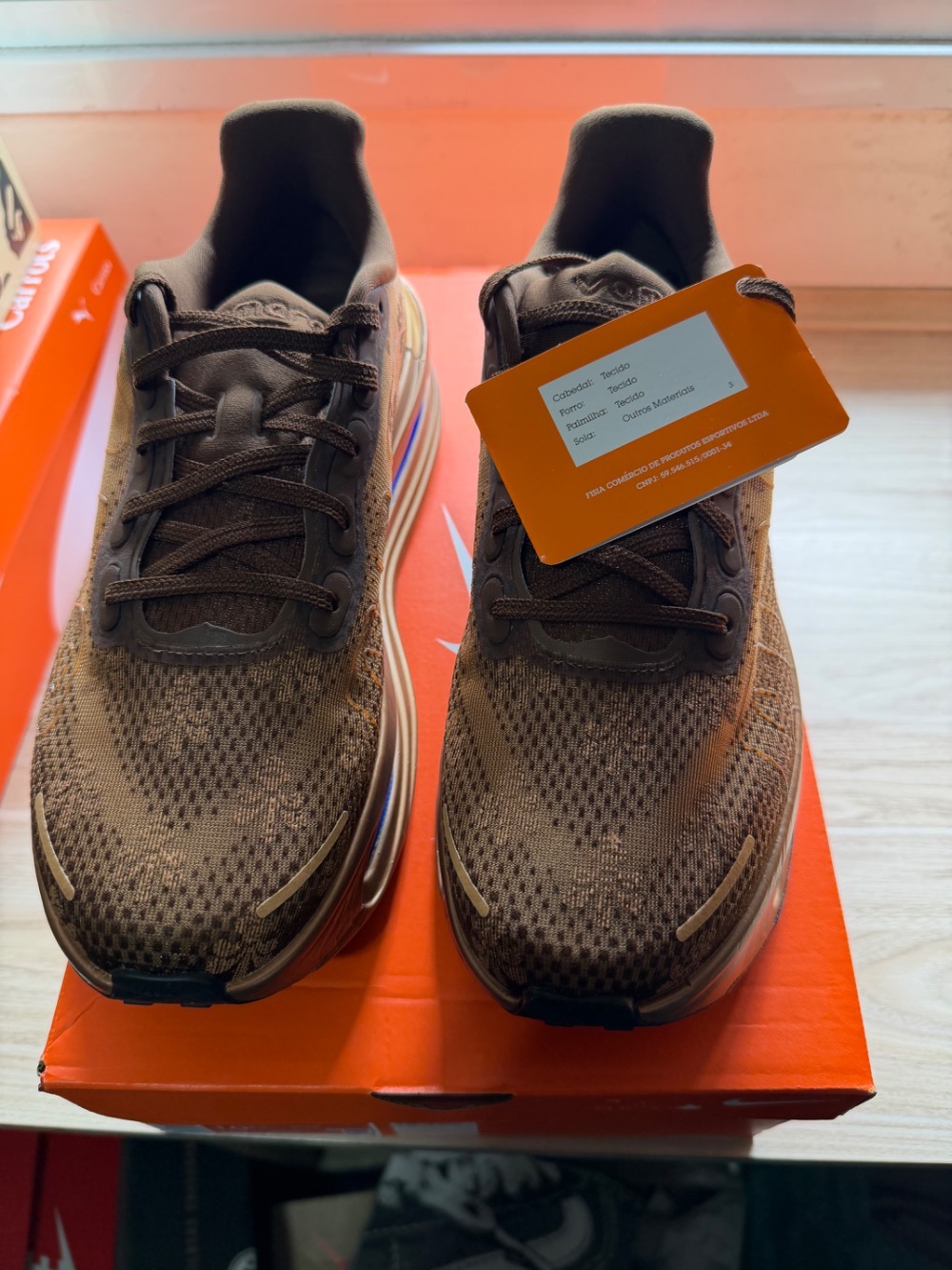 Nike Vomero Premium Flat Stout — 40.5, Novo