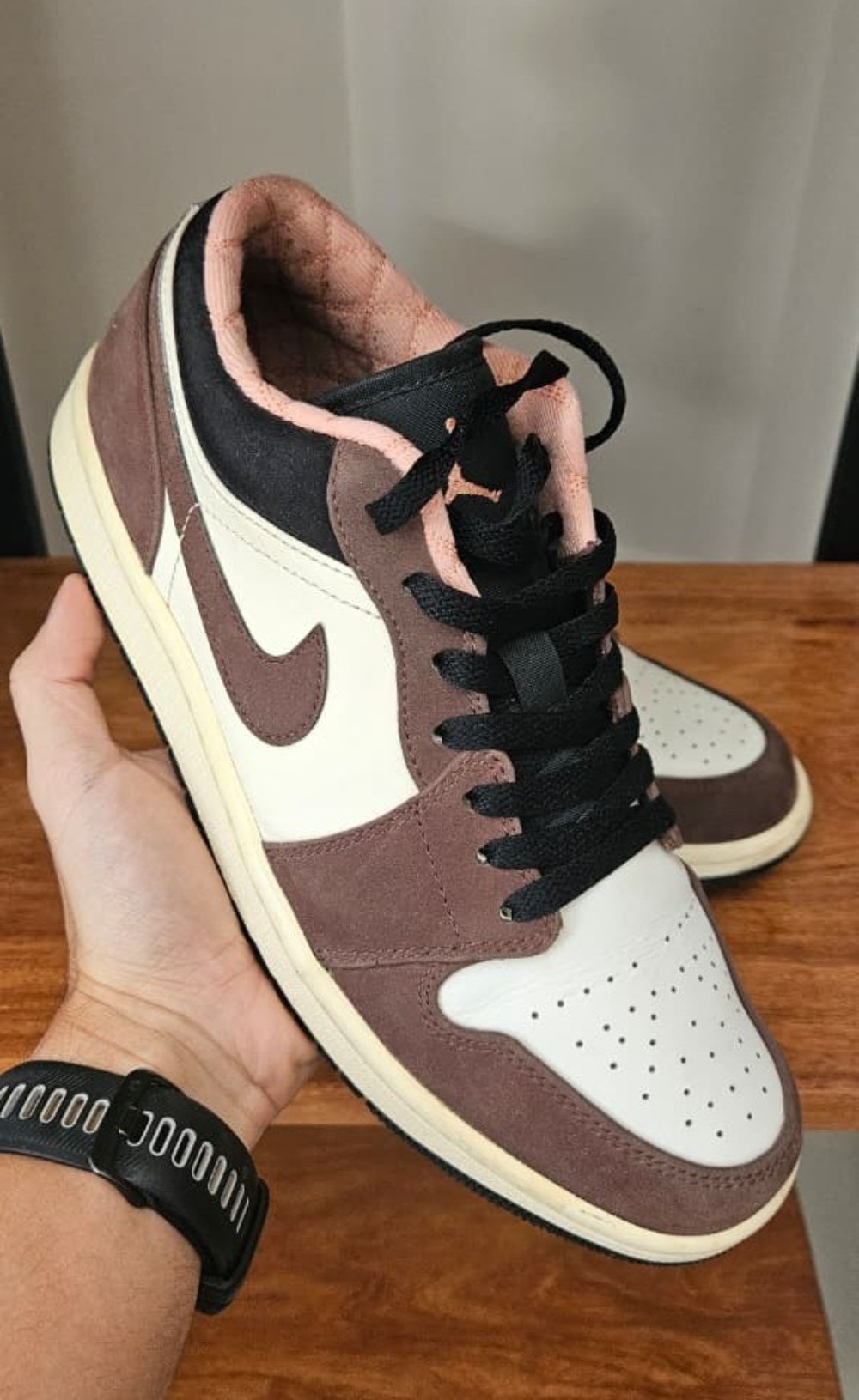 Air Jordan 1 Low SE Mocha — 40, Usado