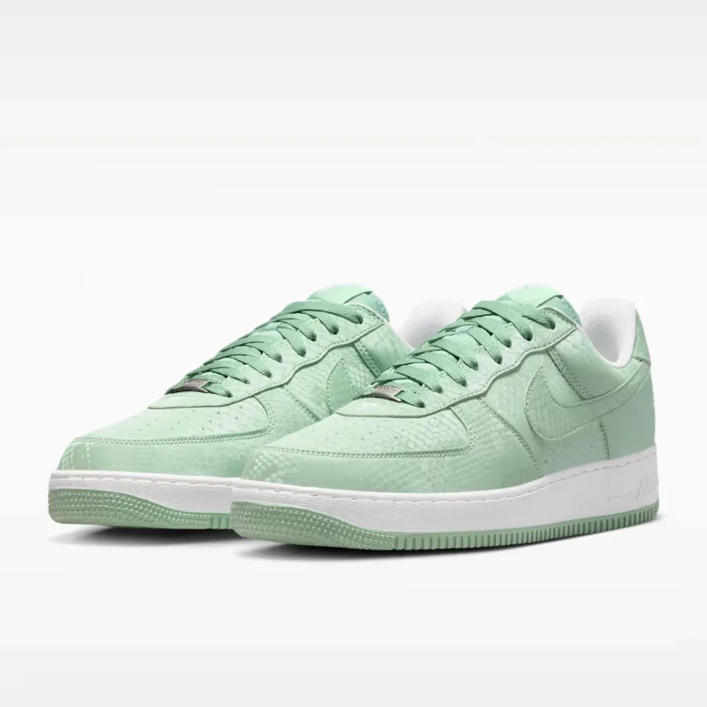 Kobe Bryant x Nike Air Force 1 Low Forever Steam - Droper