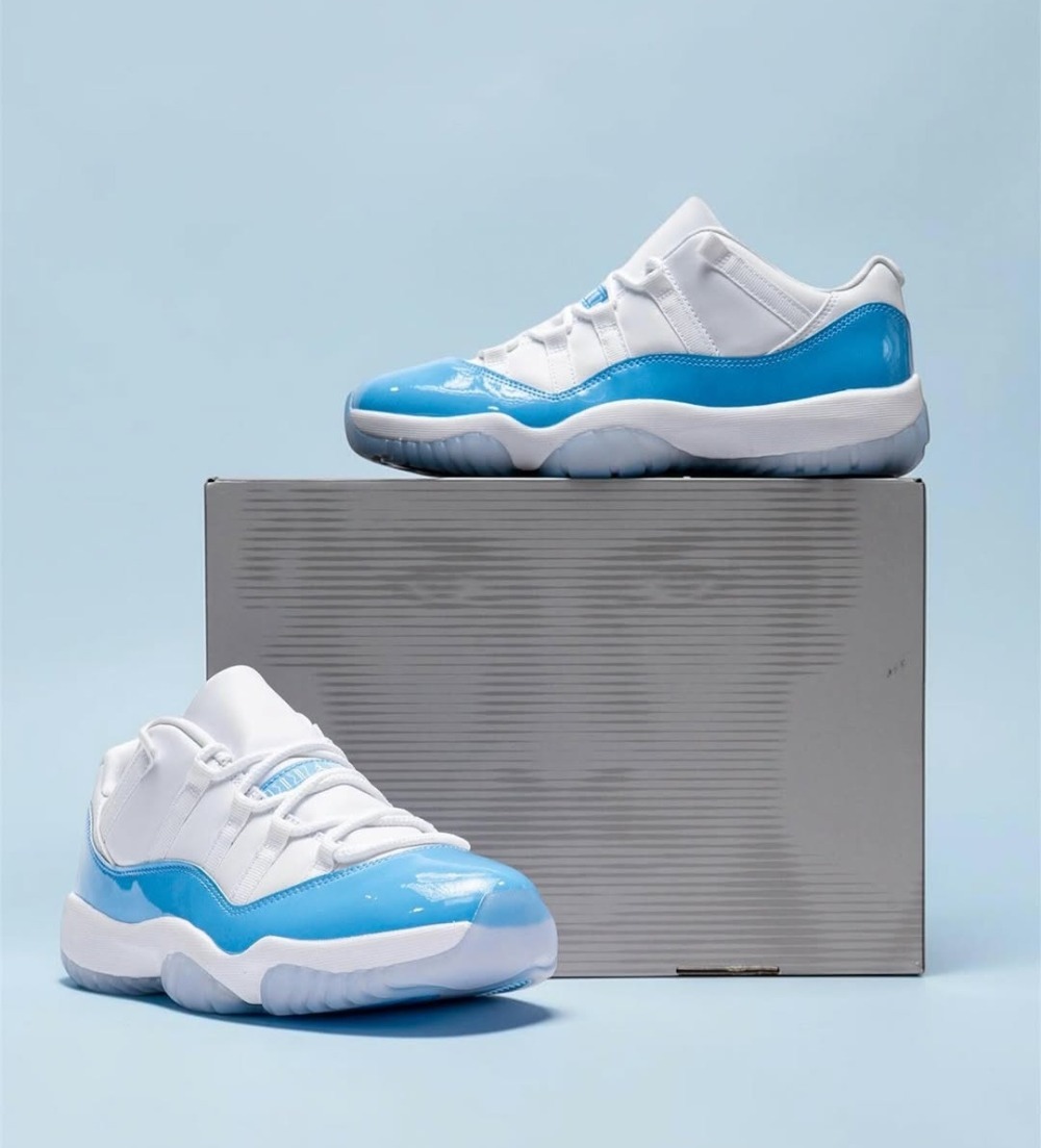 Air Jordan 11 Low University Blue