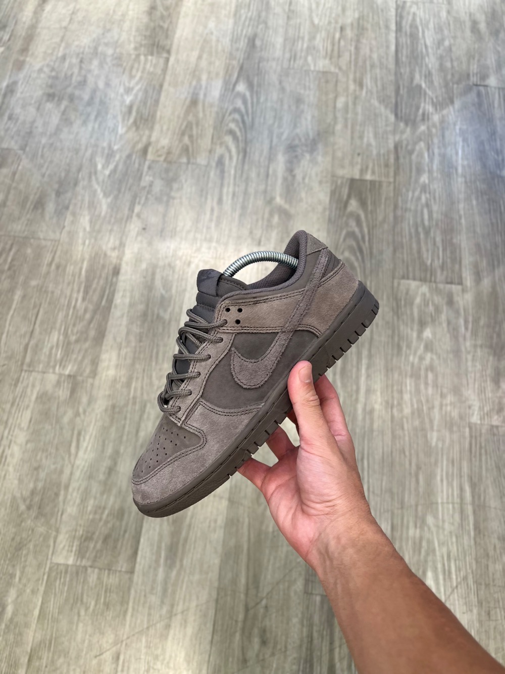 Nike Dunk Low SE Cave Stone — 39 / 41 / 42.5 / 43, Novo