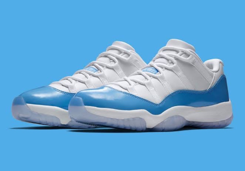 Air Jordan 11 Low University Blue