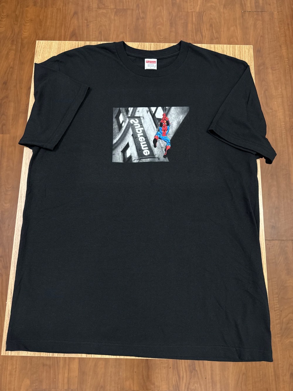 Camiseta Supreme Spider-Man Black SS26-W1 — G, Novo